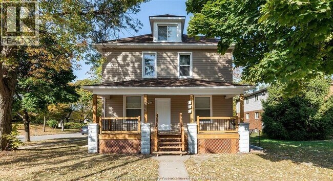 Photo - 3092 Sandwich St.