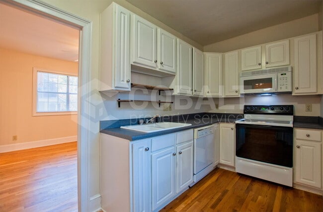 Photo - 867 Rosedale Rd NE Unit 4