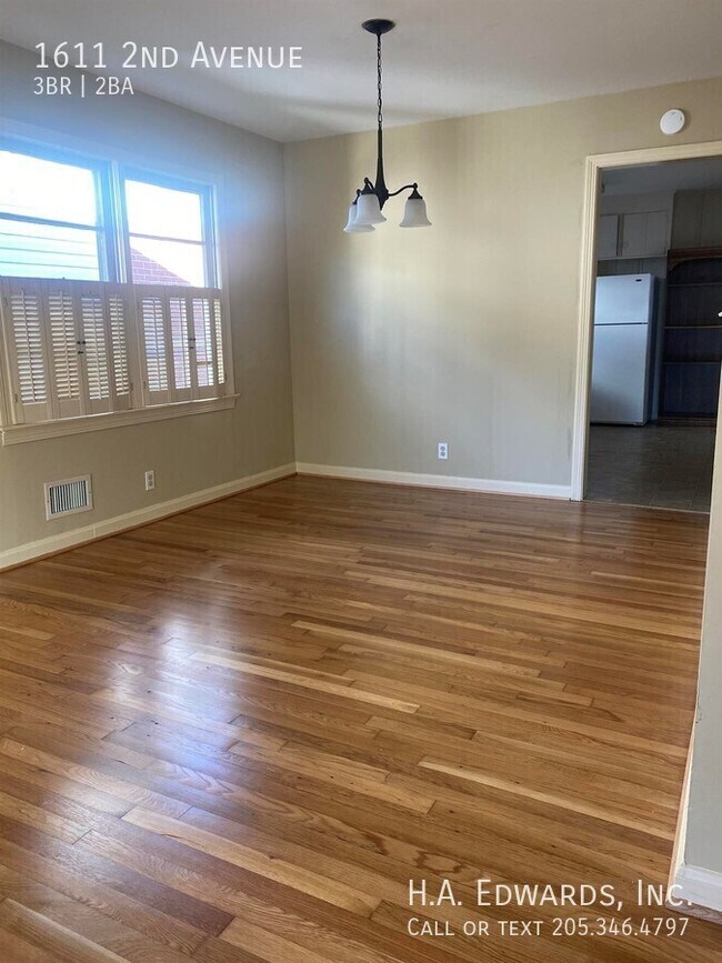 Photo - 1611 2nd Ave