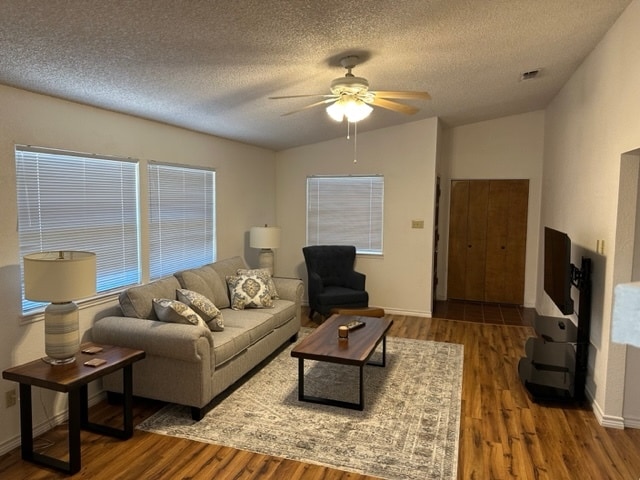 Building Photo - 4504 Fairgate Dr