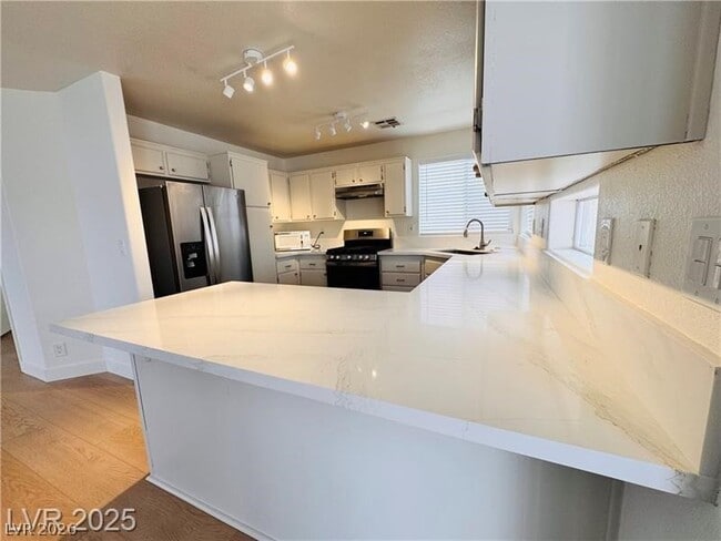 Photo - 6608 Lund Dr