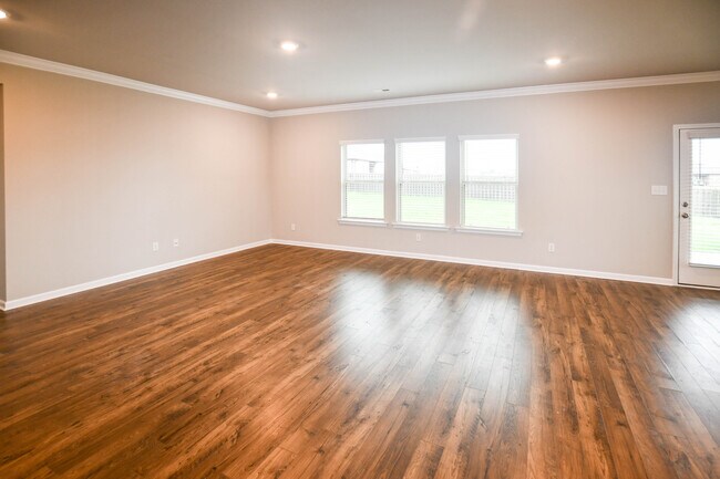 Photo - 102 Duskwood Dr Casa