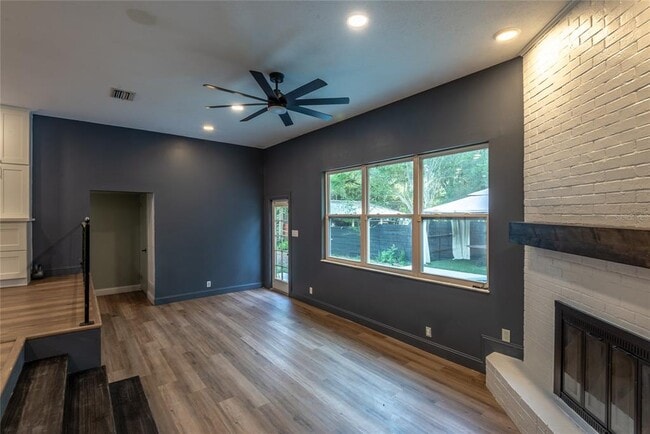 Photo - 518 Crestover Dr