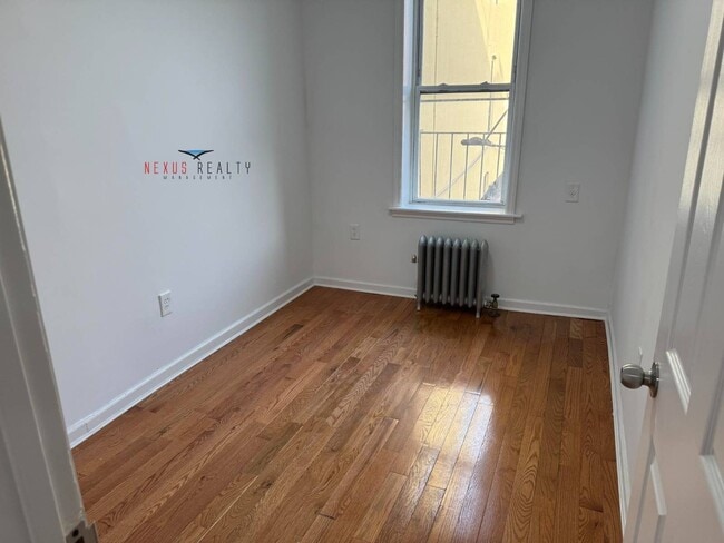 Photo - 23-54-54 31st St