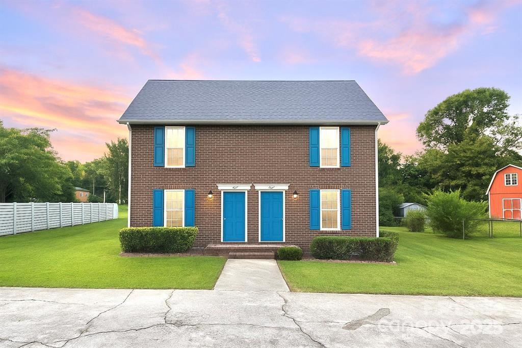 Photo - 606 Bethpage Rd