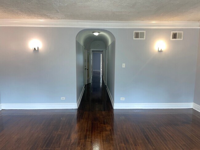 Photo - 1349 W Garfield Blvd Unit Apt 1