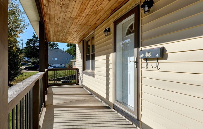 Photo - 2313 Burns Ave