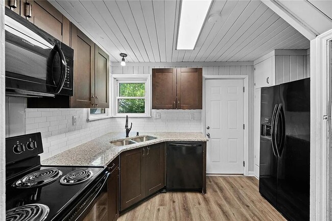 Photo - 1923 39th St