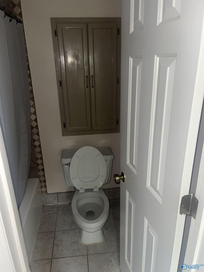 Photo - 3016 Live Oak Ln SW Unit NA