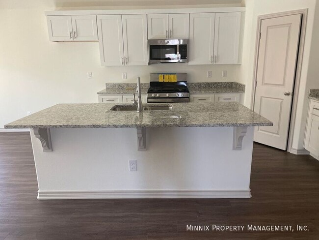 Photo - 6009 Kauffman Dr