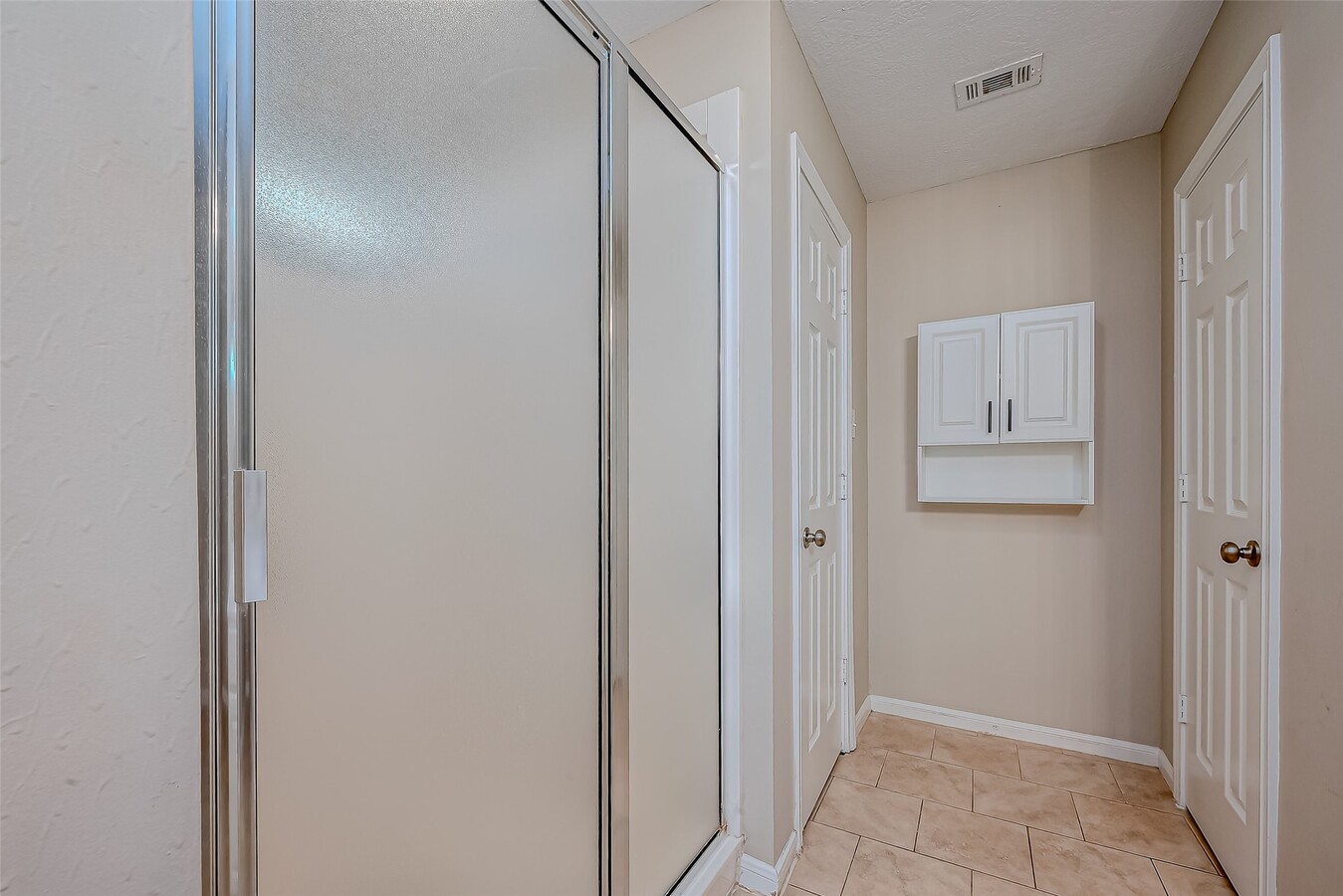Photo - 7135 Woodland Oaks
