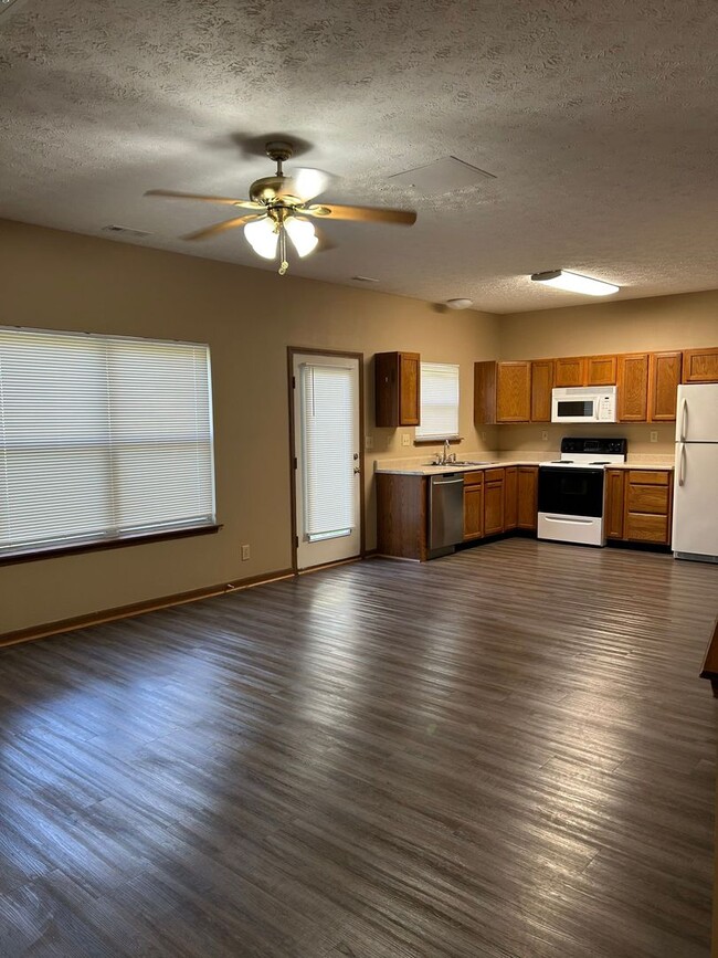 Photo - 3868-3872 Ledyard St.