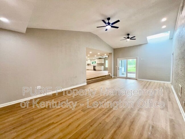 Photo - 3520 Combs Ferry Rd