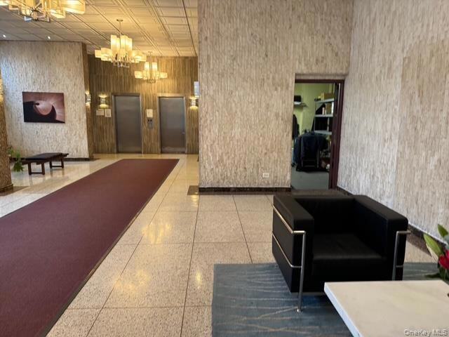 Photo - 150-38 Union Tpke Un Unidad Phg