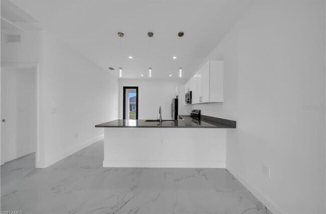 Photo - 4646 Leonard Blvd S