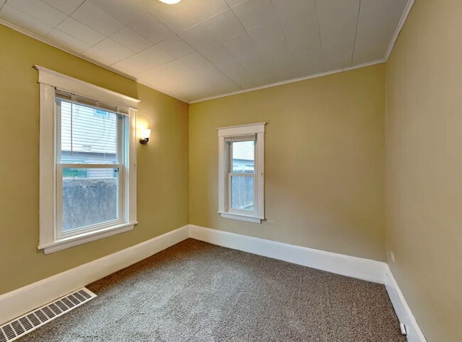 Photo - 400 Decatur Dr
