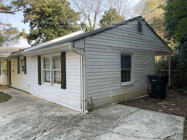 Photo - 1839 Waldrep Cir SE