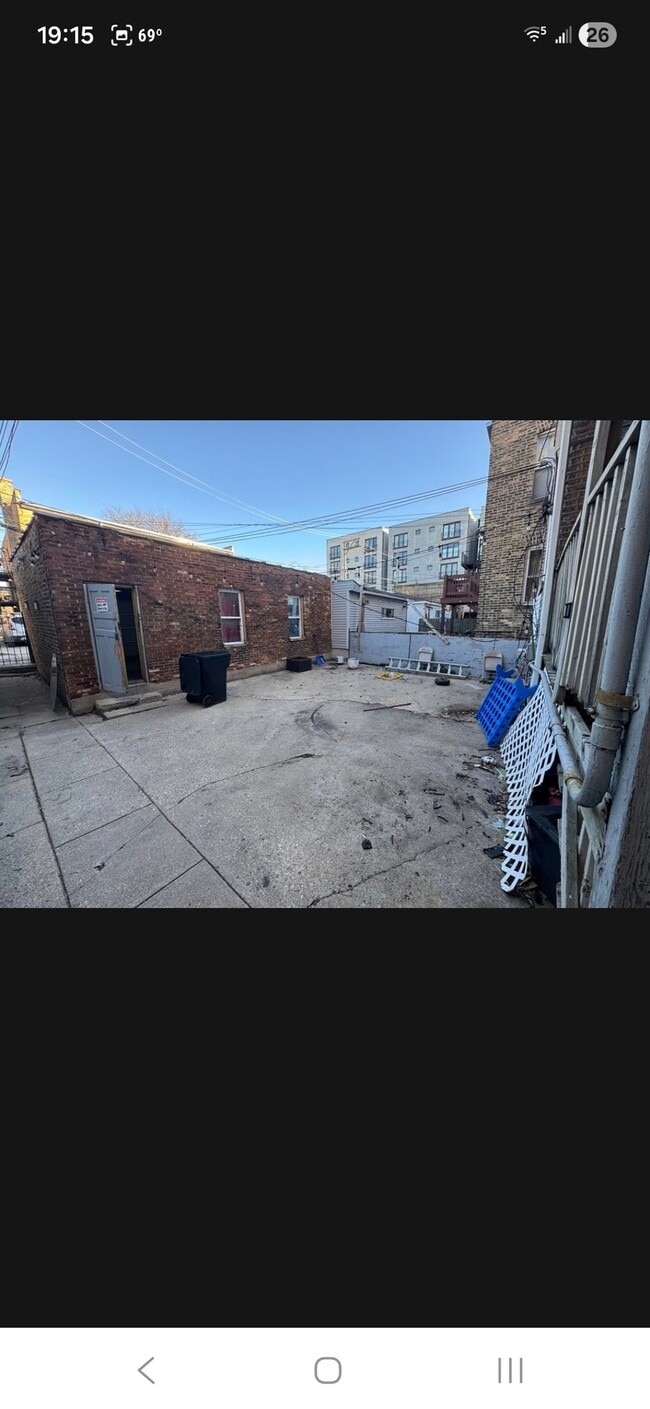 Photo - 6423 N Leavitt St Unit 2s