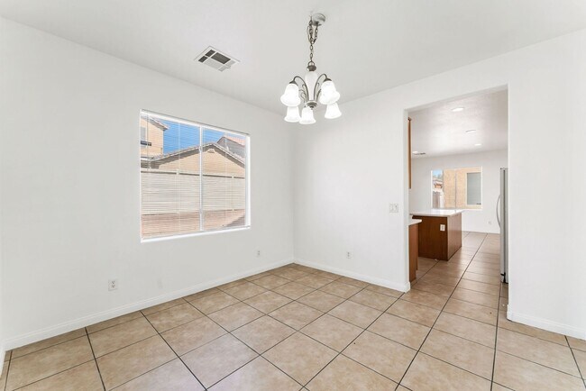 Photo - Cute 5 Bedroom Home with a 3 Car Garage!