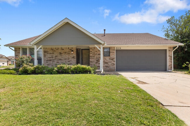 Photo - 8216 NW 112th St