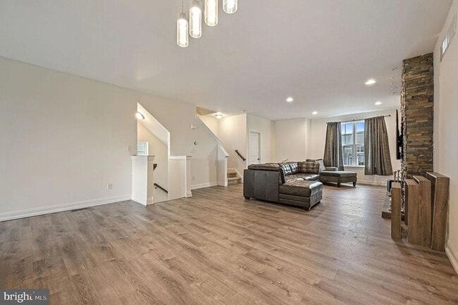 Photo - 1340 Carrick Ct