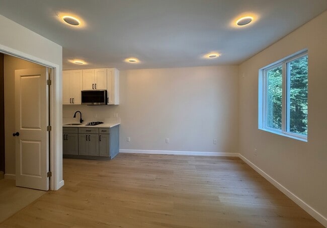 Photo - 272 Coralwood Ct