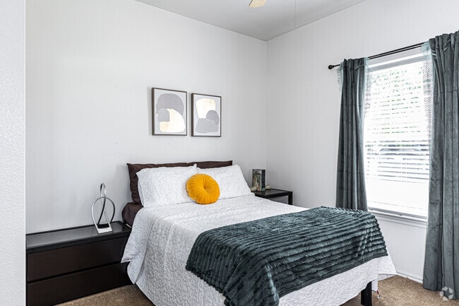 4BR, 4BA - 1481SF - Bedroom