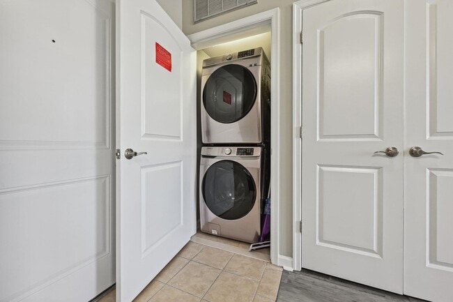 Photo - 5808 Washington St Unit 507