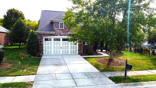 Photo - 7323 Firespike Road