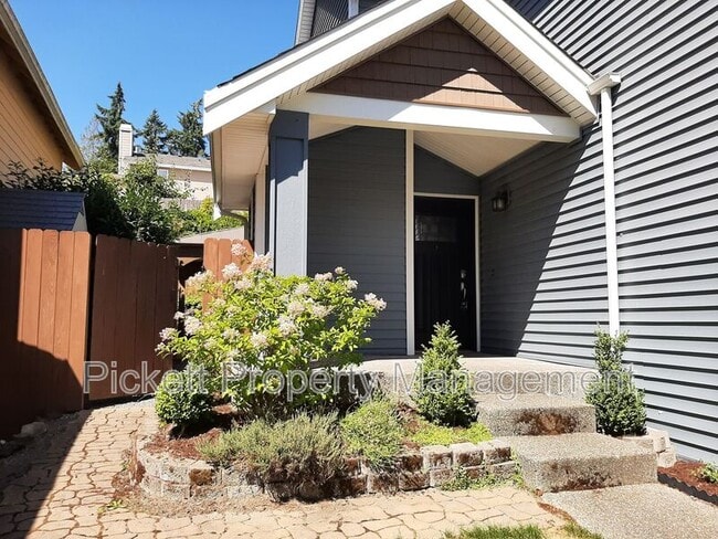 Building Photo - 11027 Pansy Pl NW Rental