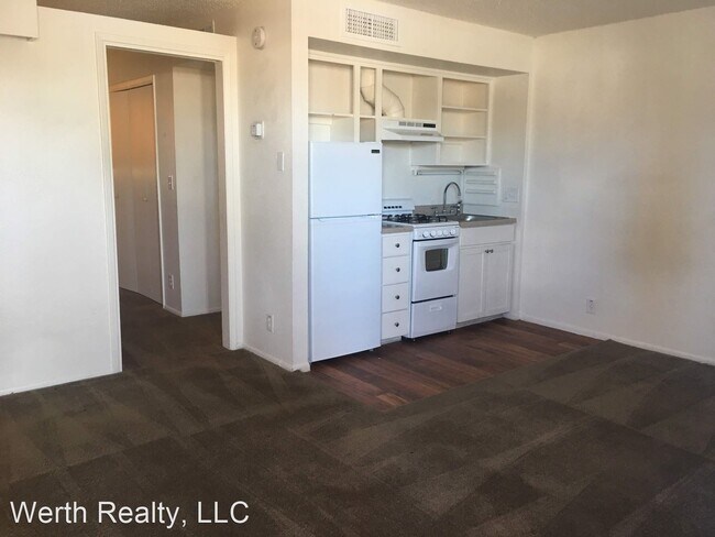 Photo - 5770 E 10th St