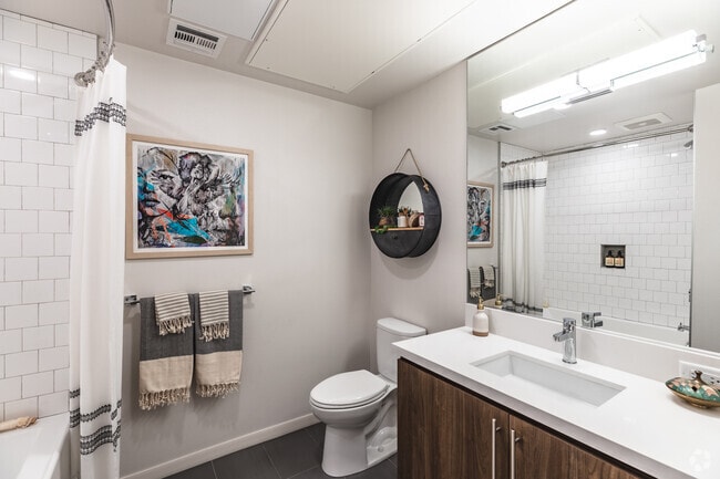 0BR, 0BA - 420SF - 4th and J