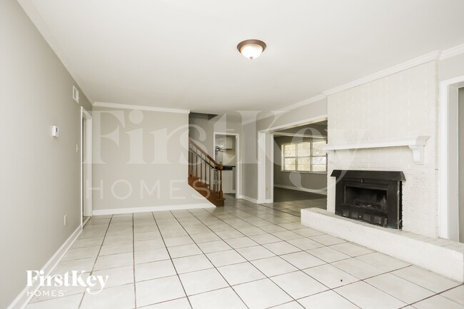 Photo - 3347 Bluemont Dr