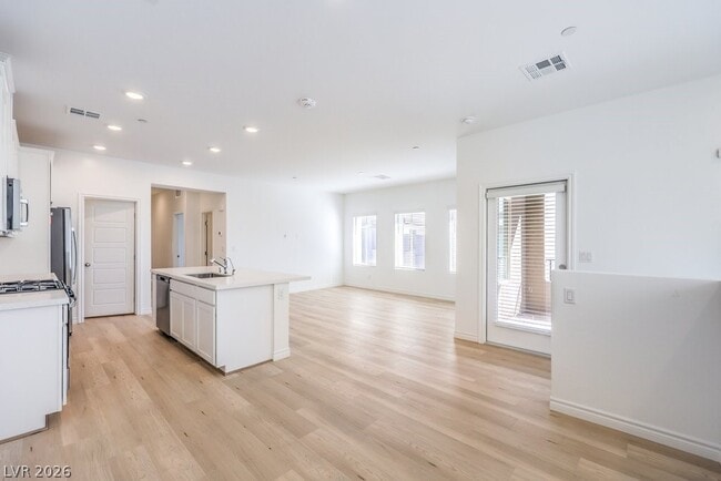 Photo - 600 N Carriage Hill Dr Unit 2151