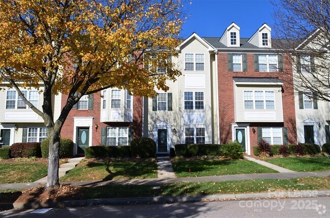 Building Photo - 16217 Peachmont Dr Rental
