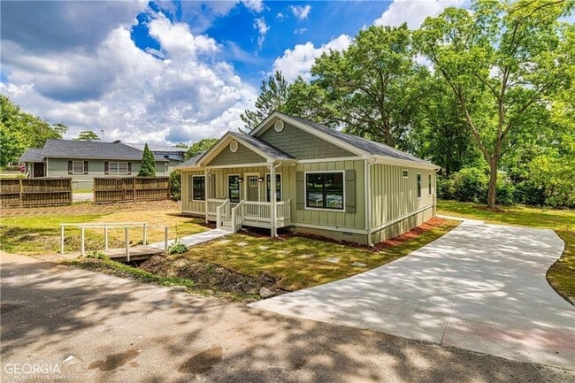 Photo - 106 Maple St