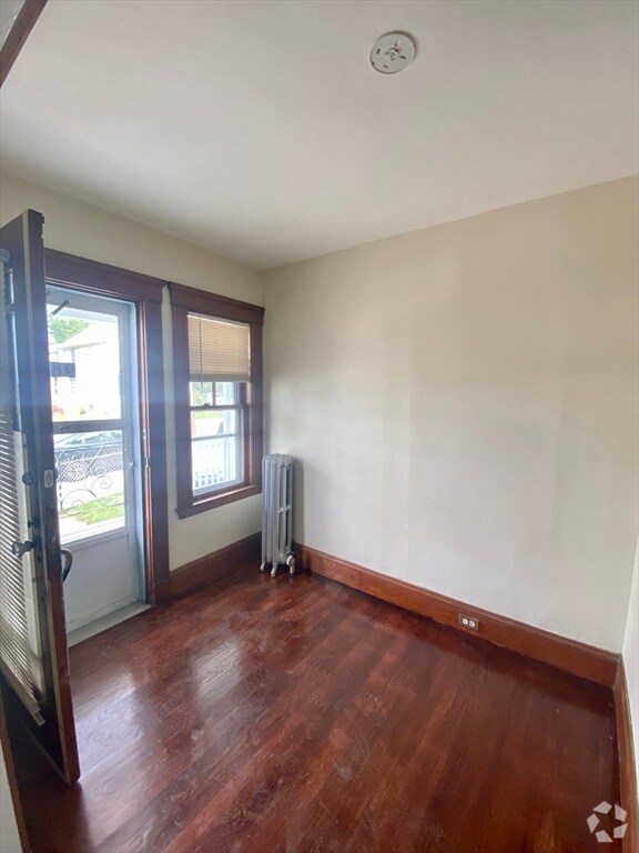 Building Photo - 96 Parsons St Unit 1 Rental