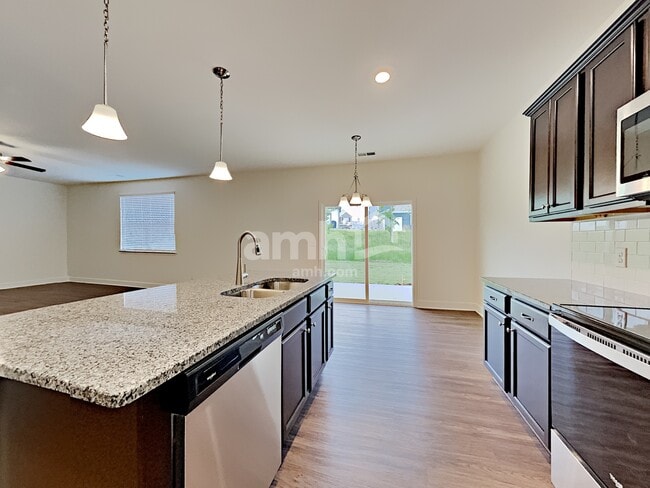 Photo - 4300 Spregan Way