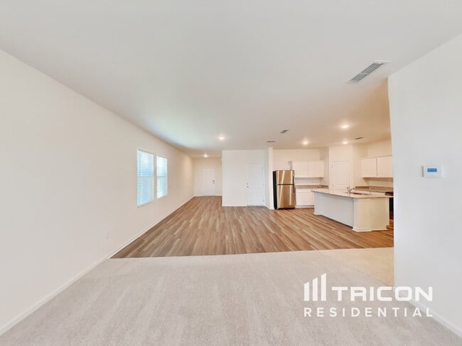 Photo - 306 Nasturtium Wy