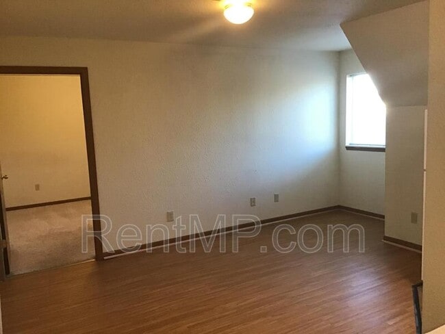 Photo - 1021 S Mission St