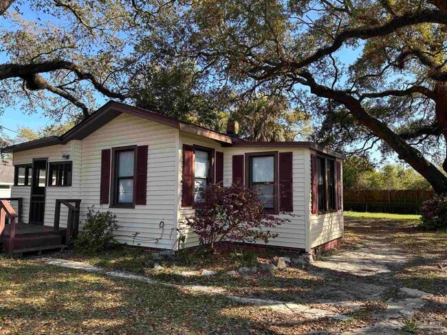 Building Photo - 1717 W Government St