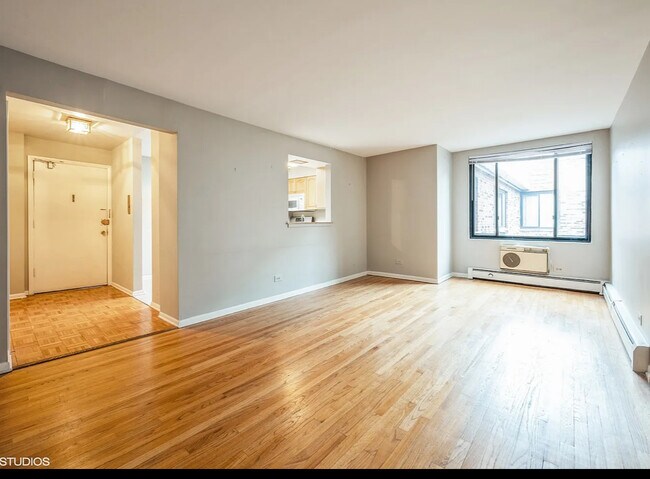 Photo - 2336 N Commonwealth Ave Unit 406