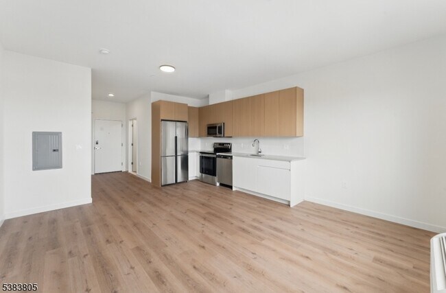 Photo - 431 Dr Martin Luther King Jr Blvd Unidad 524