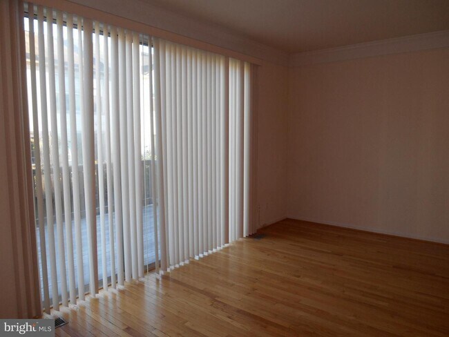 Photo - Effortless Living: Spacious Townhome with Wood Floors