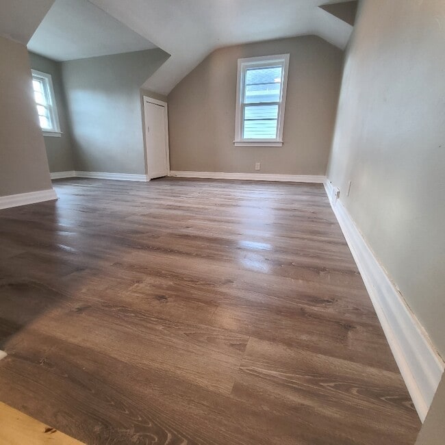 Photo - 754 Chenango St Unit #3