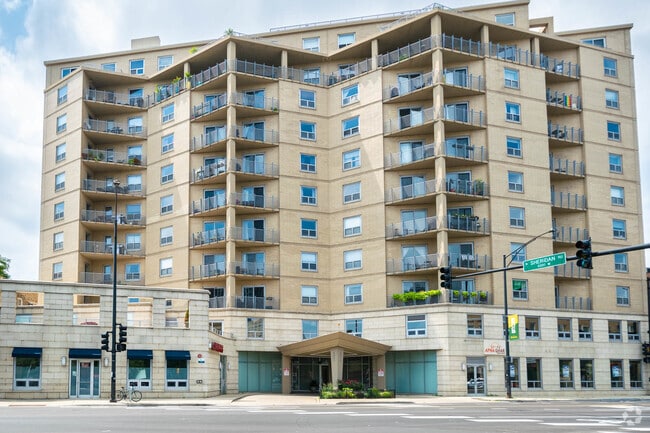 Building Photo - 4350 N Broadway Unit 712 Rental