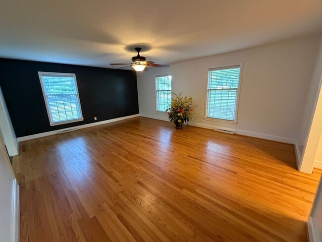 Photo - 608 Margaret Dr