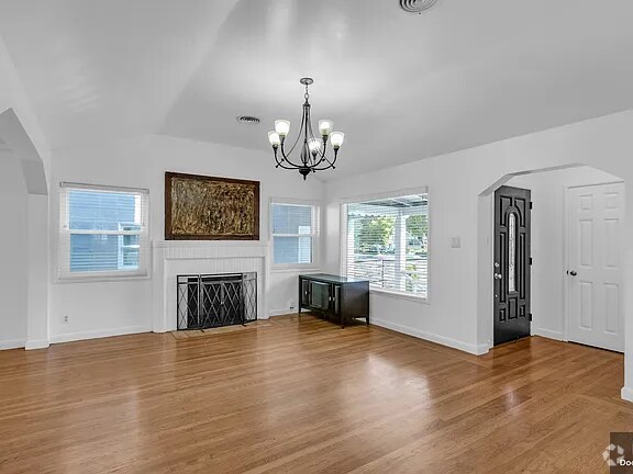 Building Photo - 613 S 26th St Rental