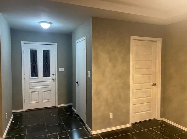 Photo - 1601 Debby Ln