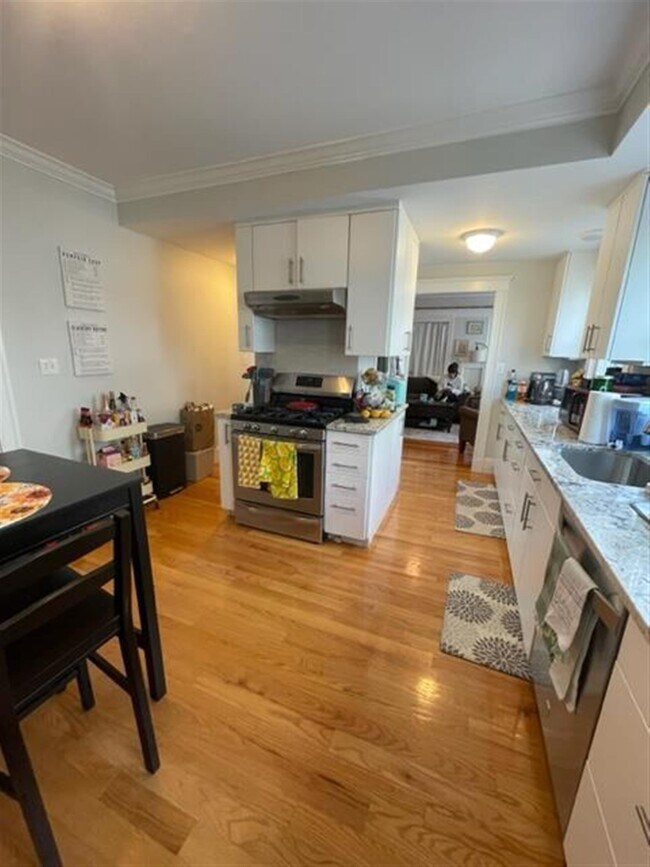 Photo - 34 Leonard St Unit 1